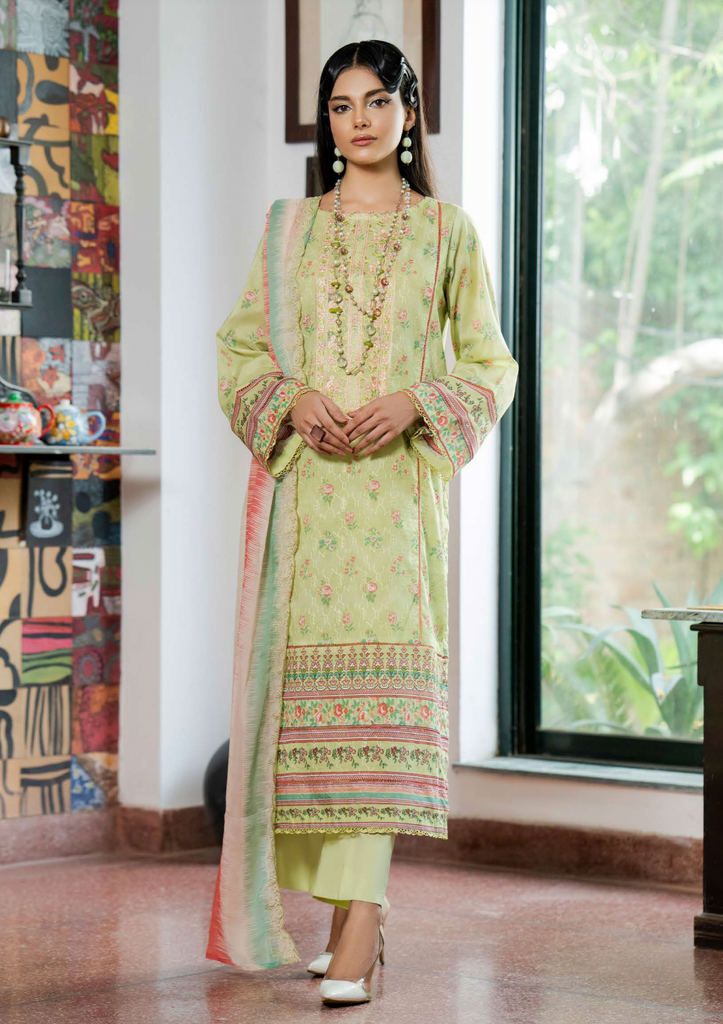 Musavvir Embroidered Lawn by GullJee – Design A4