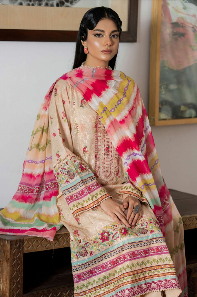 Musavvir Embroidered Lawn by GullJee – Design A2