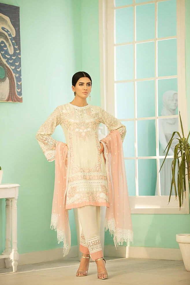 Muntazir by Rungeela Dhaga Luxury Lawn Collection – MD09