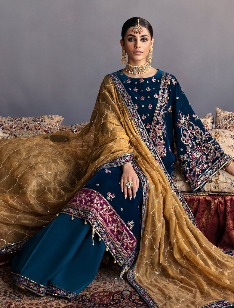 Emaan Adeel Makhmal Velvet Edition – MK-01 SUFINA