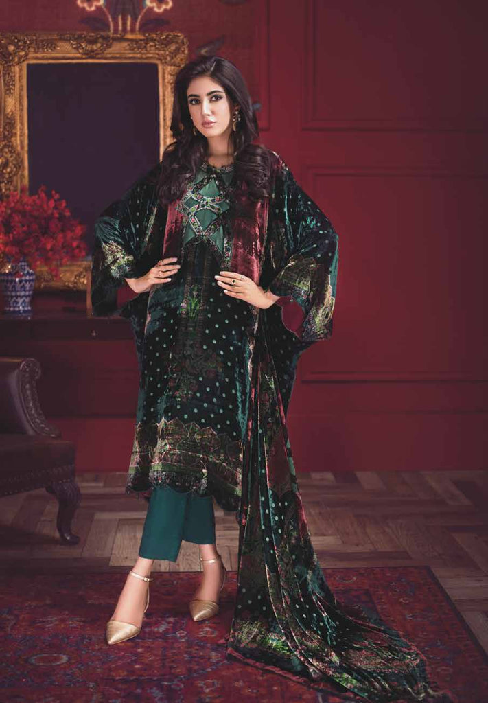 Gul Ahmed Winter Collection 2021 · 3 PC Velvet Suit with Velvet Dupatta – BVL-12003B