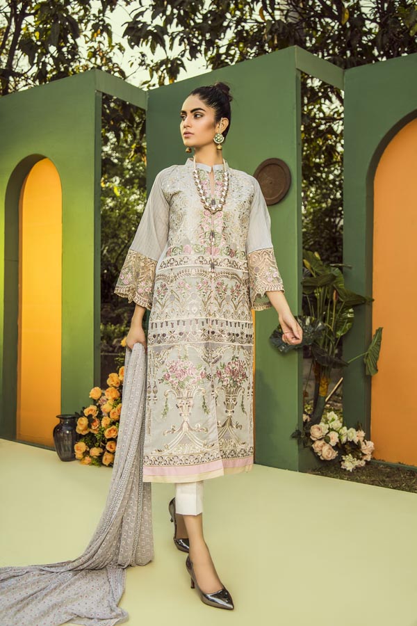 Adan's Libas Aurelia Embroidered Lawn Collection 2019 – ZA-2938 Moon Mist