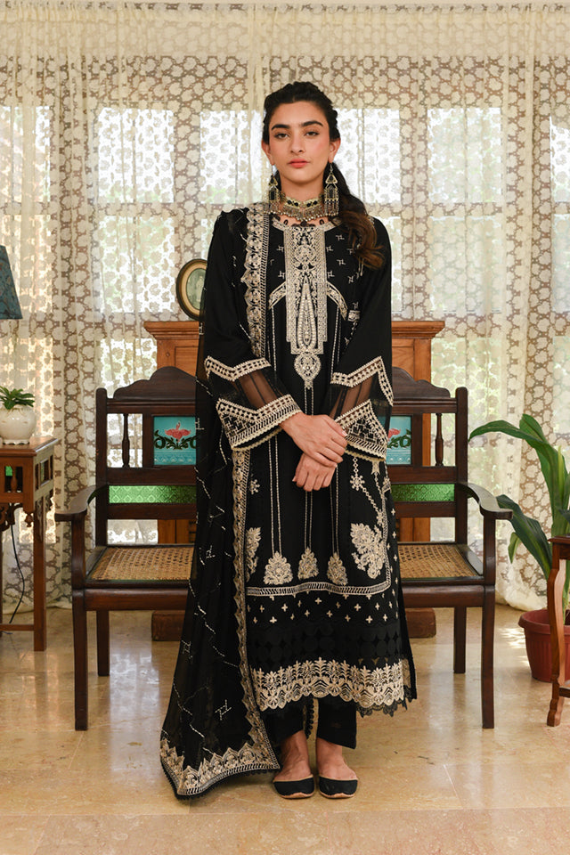 Qalamkar Qline Linen Collection – VL-12 SOPHIA