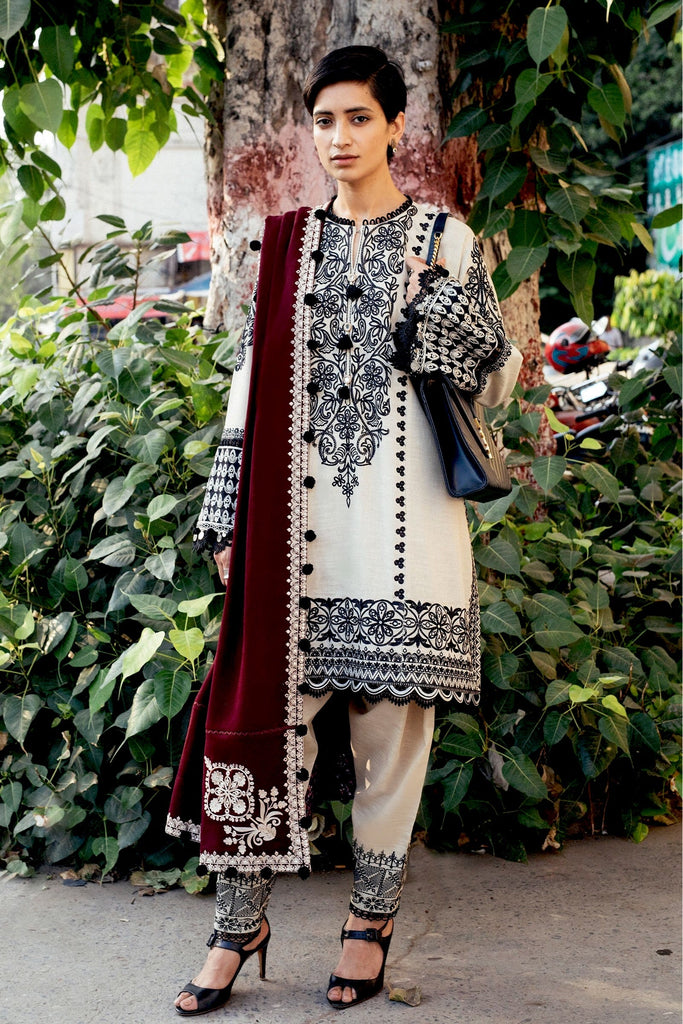 Zaha by Khadijah Shah · Humrahi Winter Collection – VIDA (ZW21-09)